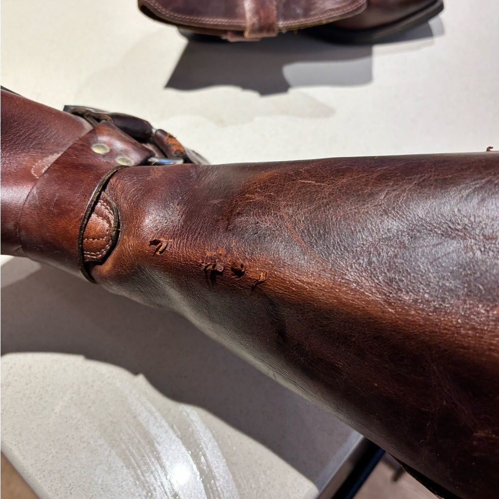 Women’s top grain Brown Leather Boots - Picture 4 of 8